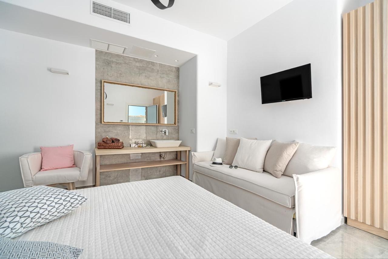 Le Ciel Suites & Villas Mykonos Town エクステリア 写真